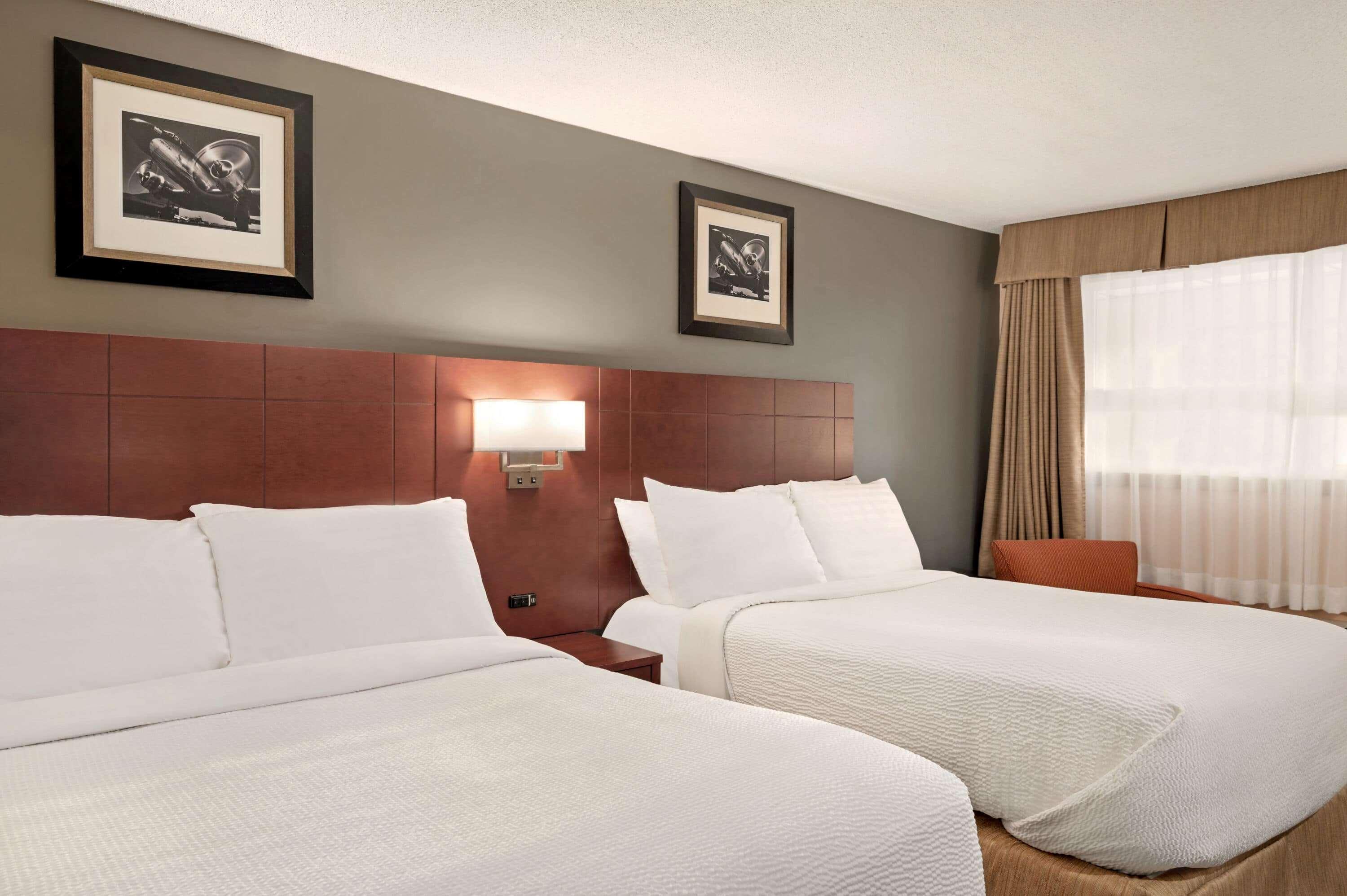 Days Inn By Wyndham Фредериктон Экстерьер фото