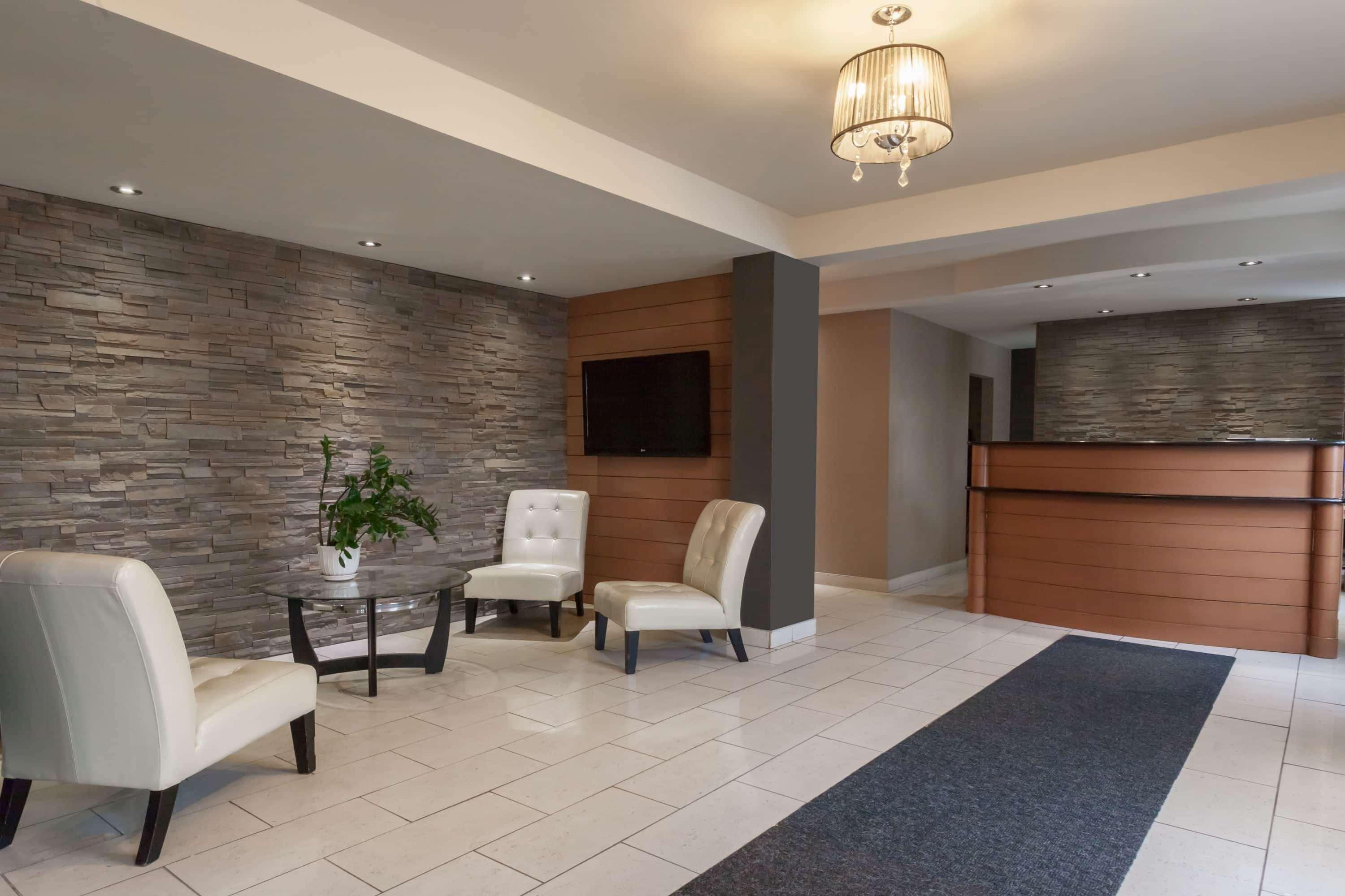 Days Inn By Wyndham Фредериктон Экстерьер фото