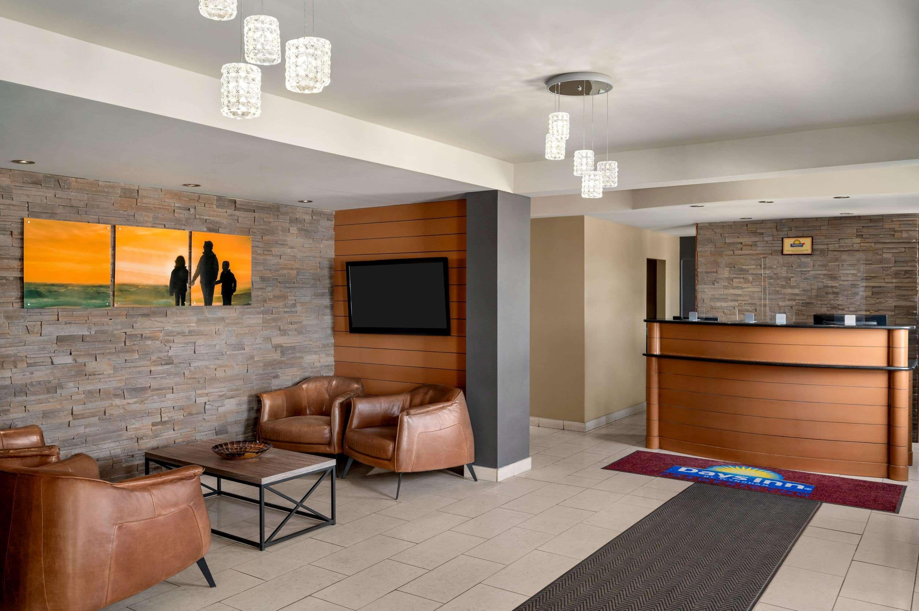 Days Inn By Wyndham Фредериктон Экстерьер фото